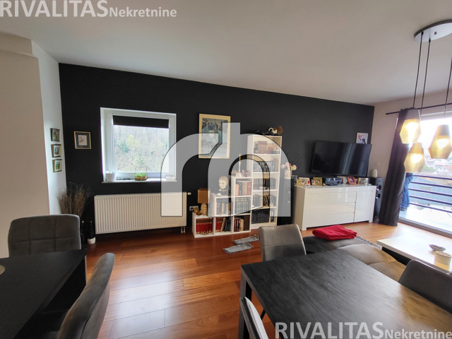 GRMOŠČICA 140M2-KUĆA SA 3 STANA I GARAŽE-BEZ PROVIZIJE ZA KUPCE!