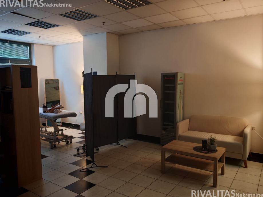 KVATRIĆ-TRŽNICA, POSLOVNI PROSTOR 41,5M2-BEZ PROVIZIJE ZA KUPCE!