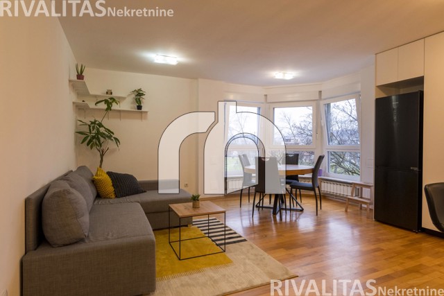 SVETICE, NOVOADAPTIRAN STAN, 63.63m2 - BEZ PROVIZIJE ZA NAJMOPRIMCE