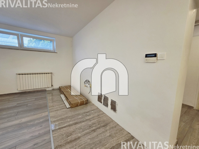 MAKSIMIR 3S, NKP 71.12M2-OBNOVLJEN-BEZ PROVIZIJE ZA KUPCE!