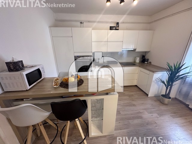 CENTAR 94M2, 4-SOBNI - BEZ PROVIZIJE ZA KUPCE
