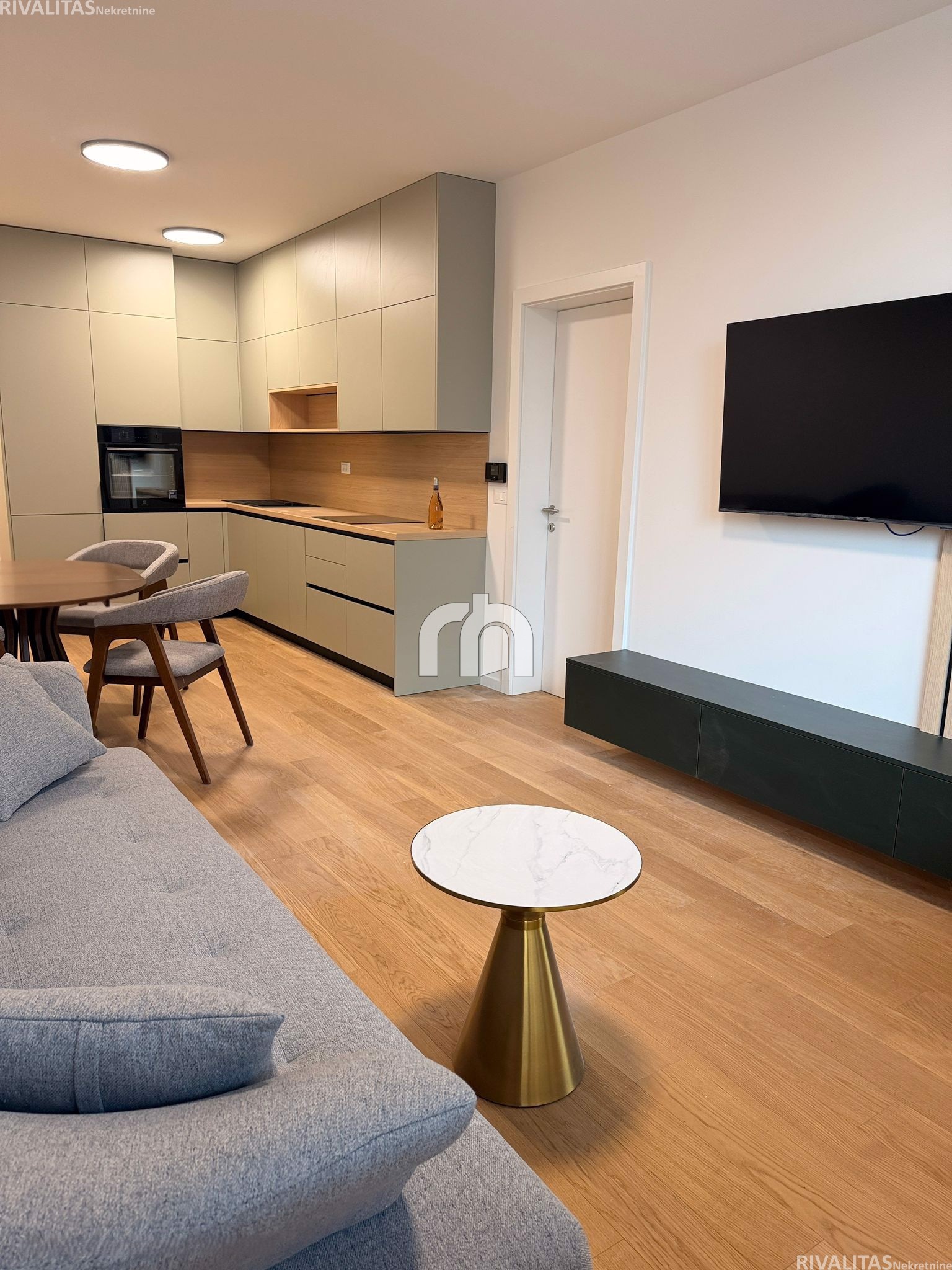 TREŠNJEVKA, TRAKOŠĆANSKA, DVOSOBAN STAN 50m2 - BEZ PROVIZIJE ZA NAJMOPRIMCE