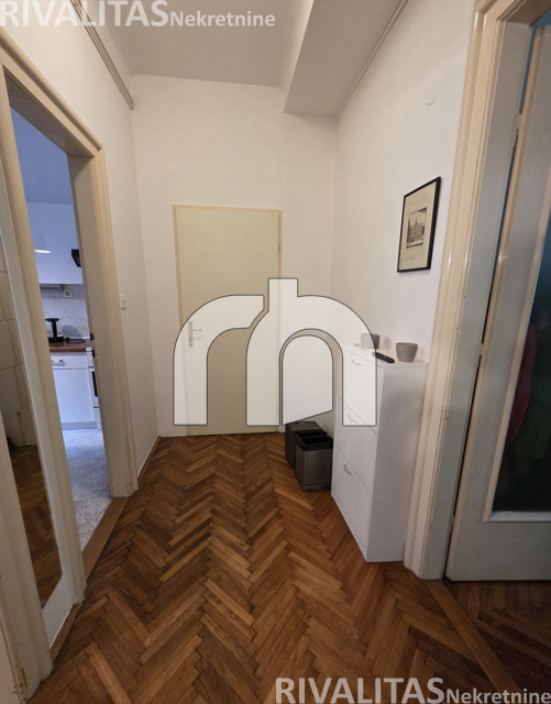 CENTAR 2S, 51M2-BEZ PROVIZIJE ZA NAJMOPRIMCE!