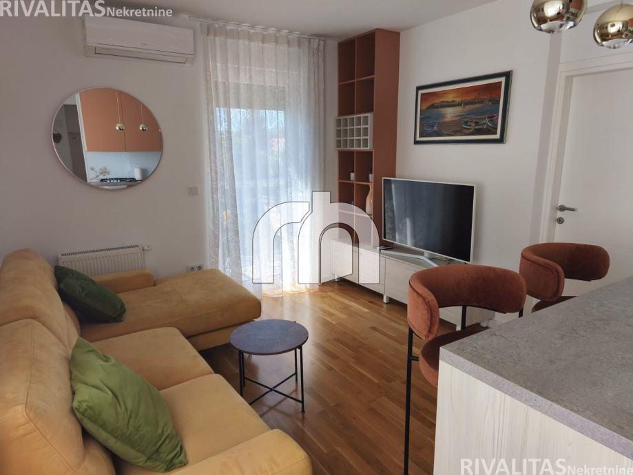 RUDEŠ 3S, 49M2 i PARKIRNO MJESTO-BEZ PROVIZIJE ZA NAJMOPRIMCE!