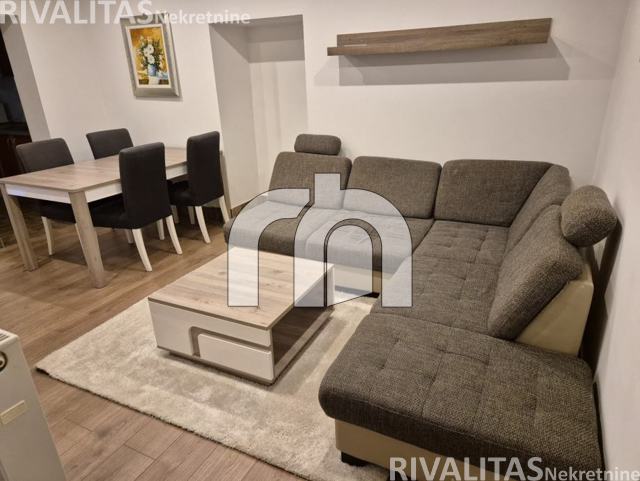 CENTAR-ZVONIMIROVA 2S, 50M2-OBNOVLJEN-BEZ PROVIZIJE ZA KUPCE!