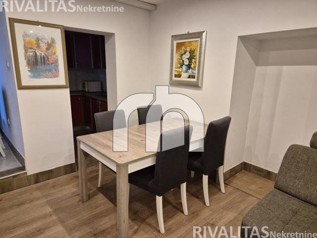 CENTAR-ZVONIMIROVA 2S, 50M2-OBNOVLJEN-BEZ PROVIZIJE ZA KUPCE!