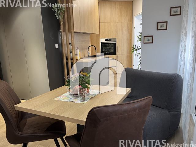 CRIKVENICA, CENTAR, 70M2- KOMPLETNO OPREMLJENO, BEZ PROVIZIJE ZA KUPCE