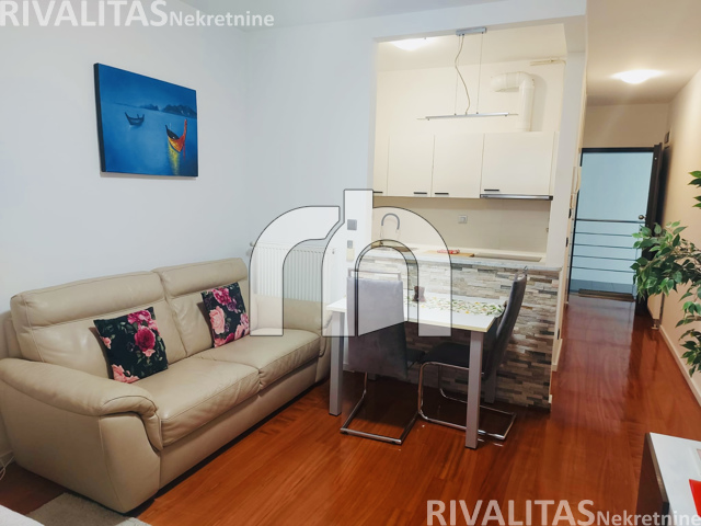 ŠPANSKO, NOVA GALERIJA, 40M2 - BEZ PROVIZIJE ZA NAJMOPRIMCE
