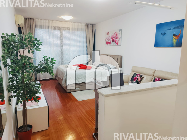 ŠPANSKO, NOVA GALERIJA, 40M2 - BEZ PROVIZIJE ZA NAJMOPRIMCE