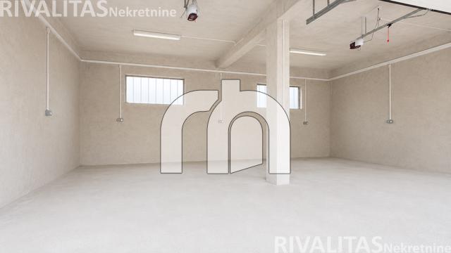 STRMEC, SKLADIŠNI PROSTOR, 154 m2 - BEZ PROVIZIJE ZA NAJMOPRIMCE!