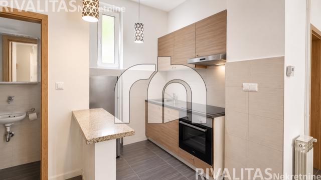 CENTAR, TROSOBAN STAN, 60 m2 - BEZ PROVIZIJE ZA NAJMOPRIMCE! 