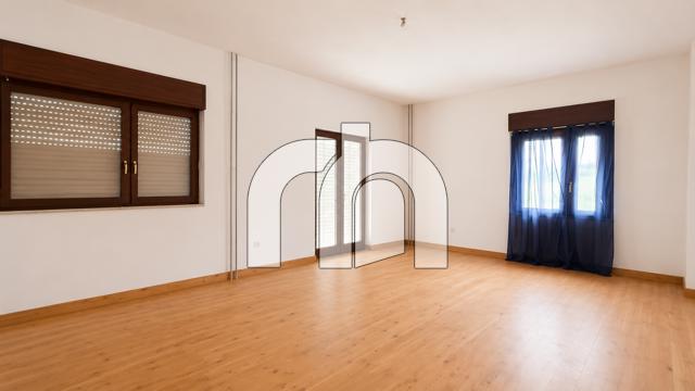 PODSUSED, KUĆA NA ČETIRI ETAŽE, 450 m2 - BEZ PROVIZIJE ZA KUPCE!