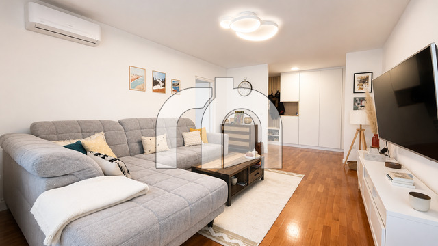 RAVNICE, TROSOBAN STAN, 77 m2, KOMPLETNO RENOVIRAN - BEZ PROVIZIJE ZA KUPCE!
