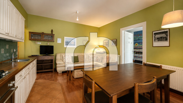CENTAR (GUNDULIĆEVA), TROSOBAN STAN, 82 m2 - BEZ PROVIZIJE ZA KUPCE!