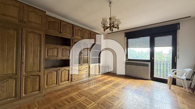 DONJA DUBRAVA, SAMOSTOJEĆA KUĆA ZA RENOVACIJU, 224 m2 - BEZ PROVIZIJE ZA KUPCE!