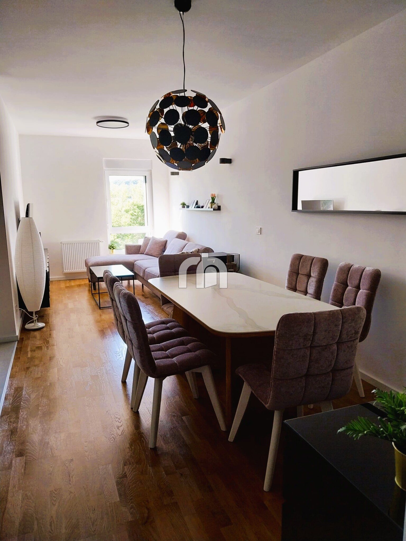 KRAPINSKE TOPLICE, DVOSOBAN STAN 50,90m2 i GARAŽNO PARKIRNO MJESTO 16,73m2 - BEZ PROVIZIJE ZA KUPCE