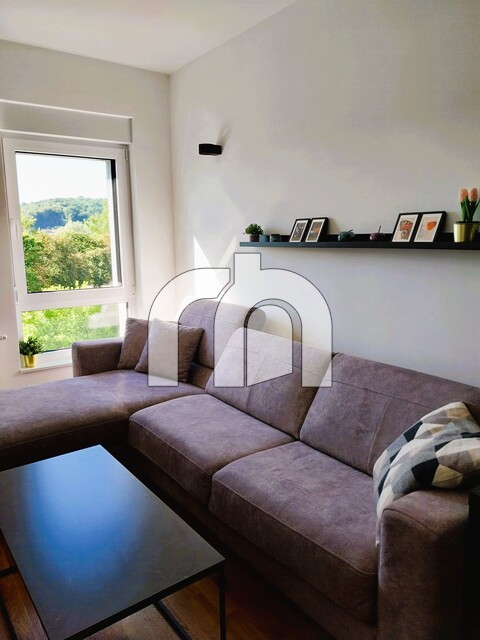 KRAPINSKE TOPLICE, DVOSOBAN STAN 50,90m2 i GARAŽNO PARKIRNO MJESTO 16,73m2 - BEZ PROVIZIJE ZA KUPCE