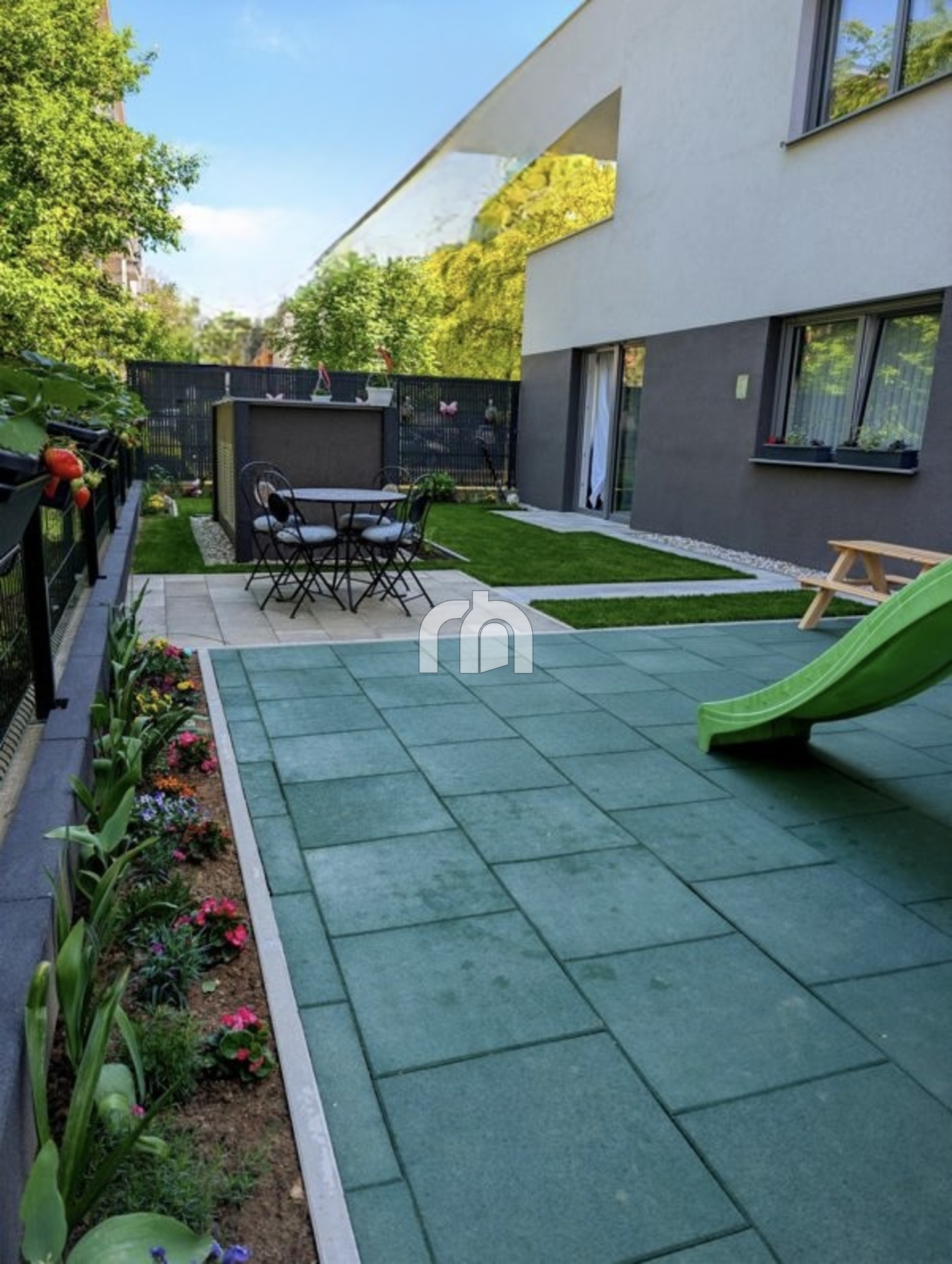 Vrapče 140 m2 , s vrtom i garažom - BEZ PROVIZIJE ZA KUPCE