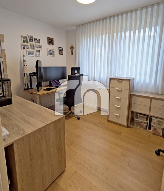 Vrapče 140 m2 , s vrtom i garažom - BEZ PROVIZIJE ZA KUPCE