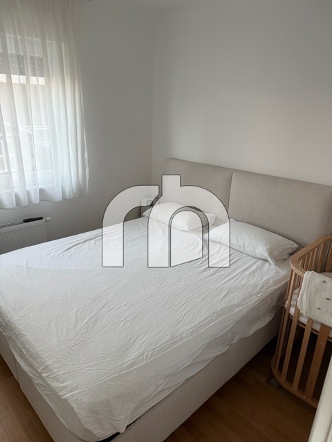 VELIKO POLJE, DVOSOBAN STAN, 37 m2 S VRTOM 96 m2 - BEZ PROVIZIJE ZA KUPCE!
