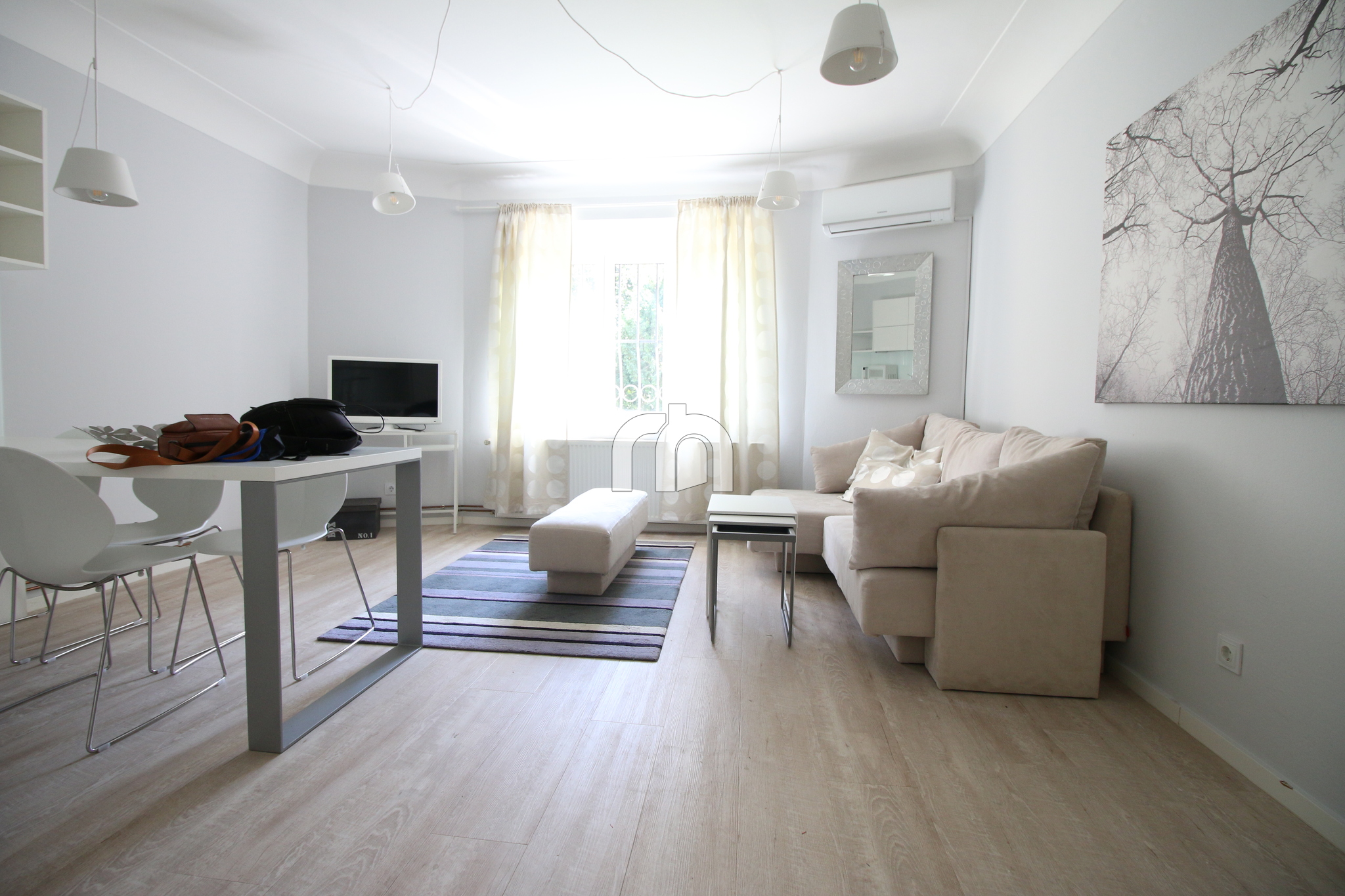 CENTAR (SVAČIĆEV TRG), DVOSOBAN STAN, 36.5 m2 - BEZ PROVIZIJE ZA KUPCE!