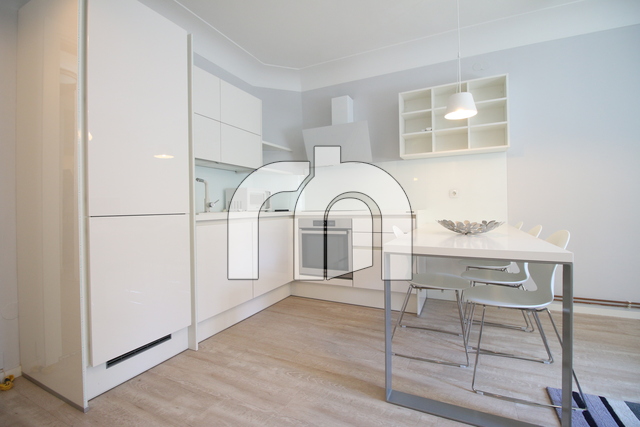 CENTAR (SVAČIĆEV TRG), DVOSOBAN STAN, 36.5 m2 - BEZ PROVIZIJE ZA KUPCE!
