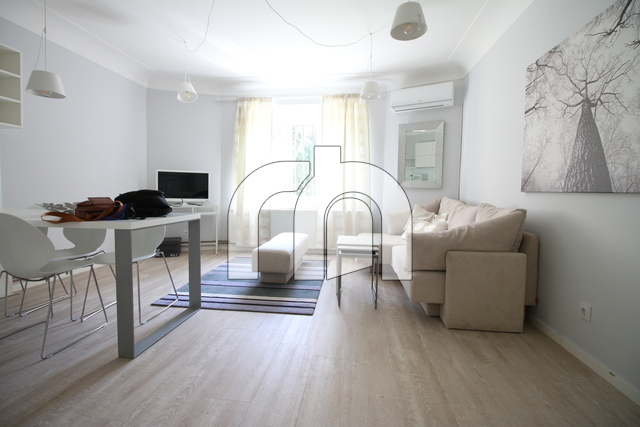 CENTAR (SVAČIĆEV TRG), DVOSOBAN STAN, 36.5 m2 - BEZ PROVIZIJE ZA KUPCE!