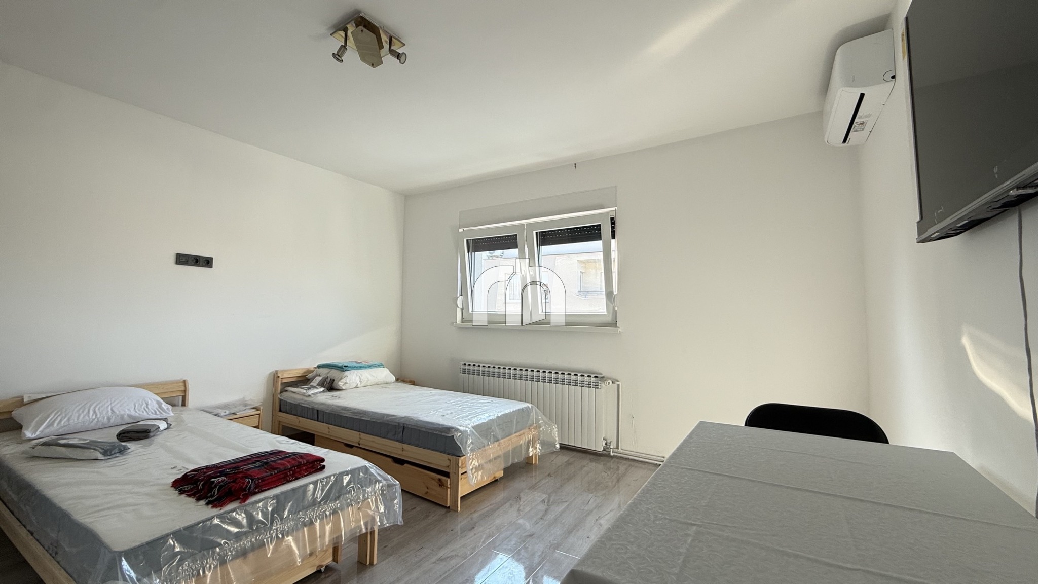 DUBRAVA, KUĆA, KOMPLETNO RENOVIRANA, 3 ETAŽE, 228 m2 - BEZ PROVIZIJE ZA KUPCE!
