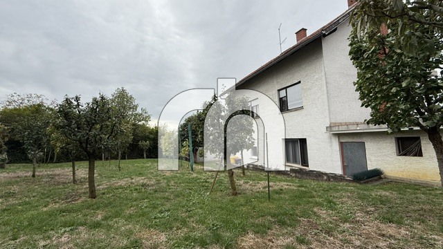 ČRNOMEREC (SVETI DUH), KUĆA ZA RENOVACIJU, NA TRI ETAŽE, 244 m2, PARCELA 877 m2 - BEZ PROVIZIJE ZA KUPCE!