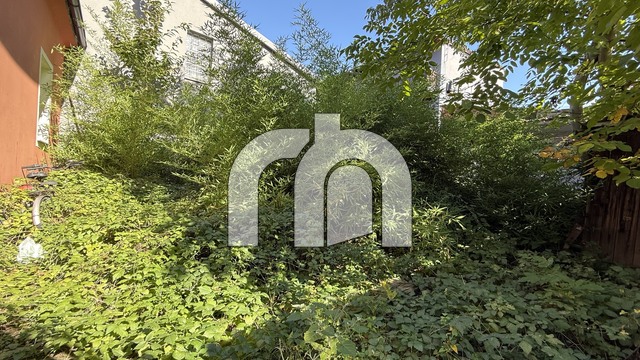 TREŠNJEVKA, KUĆA 136 m2, ZA KOMPLETNU RENOVACIJU, PARCELA 288 m2 - BEZ PROVIZIJE ZA KUPCE!