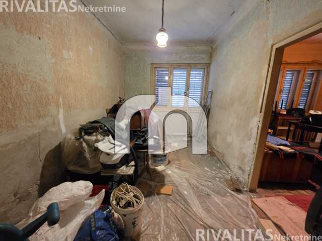 ČRNOMEREC, PRIZEMNICA NA PARCELI OD 237M2-BEZ PROVIZIJE ZA KUPCE!