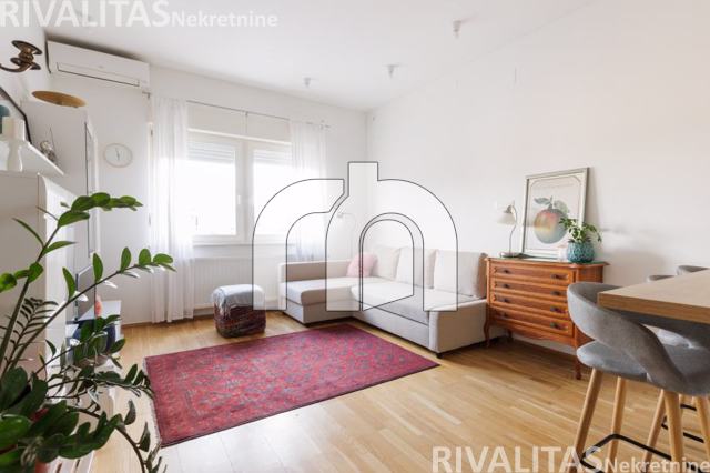 PALMOTIĆEVA 2S, 43M2-OBNOVLJEN-BEZ PROVIZIJE ZA KUPCE!