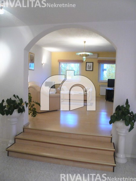 Perjavica, Dominika Mandića, 134.06m2