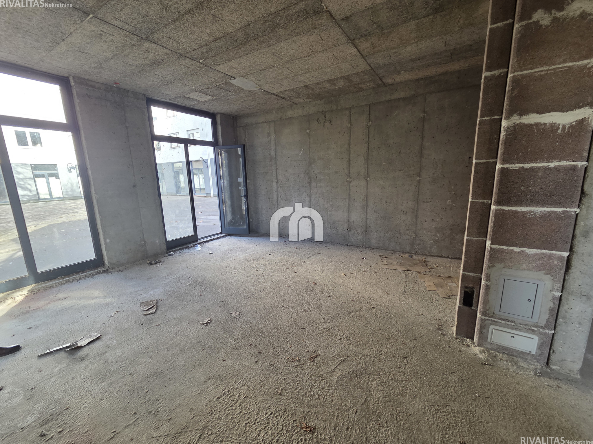 POSLOVNI PROSTOR, ZAGREBAČKA CESTA, 42,80M2 - BEZ PROVIZIJE ZA NAJMOPRIMCE
